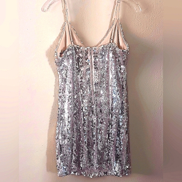 FOREVER 21 Sparkley Sexy Sequined Party Dress M Lined Stretchy Silver Pink - Picture 2 of 9